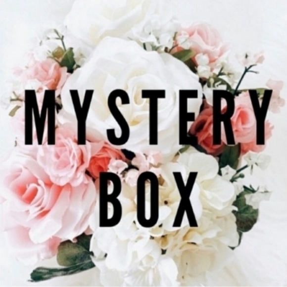 Anthropologie Other - 10 LB TRIPLE Mystery Bundle! 🔎📦🎁🛍️🤑 30-40+ Pieces GUARANTEED!